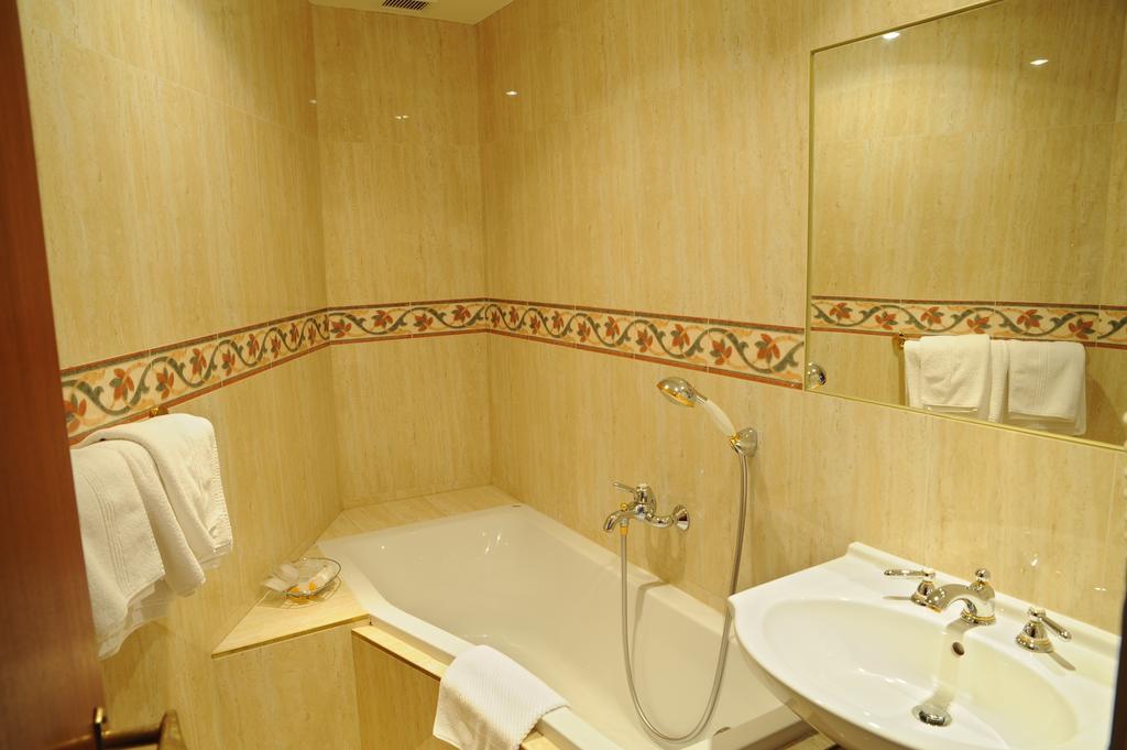 Grandhotel Garni ยีห์ลาวา ภายนอก รูปภาพ